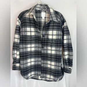 H&M black and white plaid shacket size XS